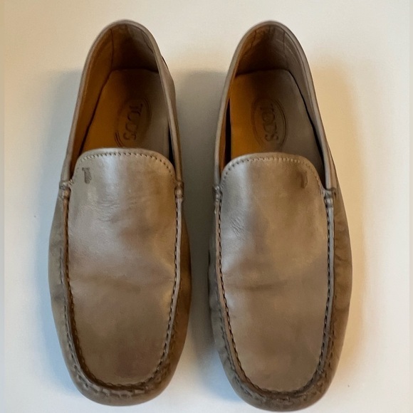 Tod’s Men’s Driving Loafer’s. Excellent Condition. Size 7.5 main image 6
